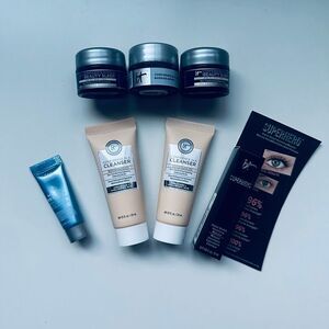 New IT Cosmetics 8 Piece Bundle